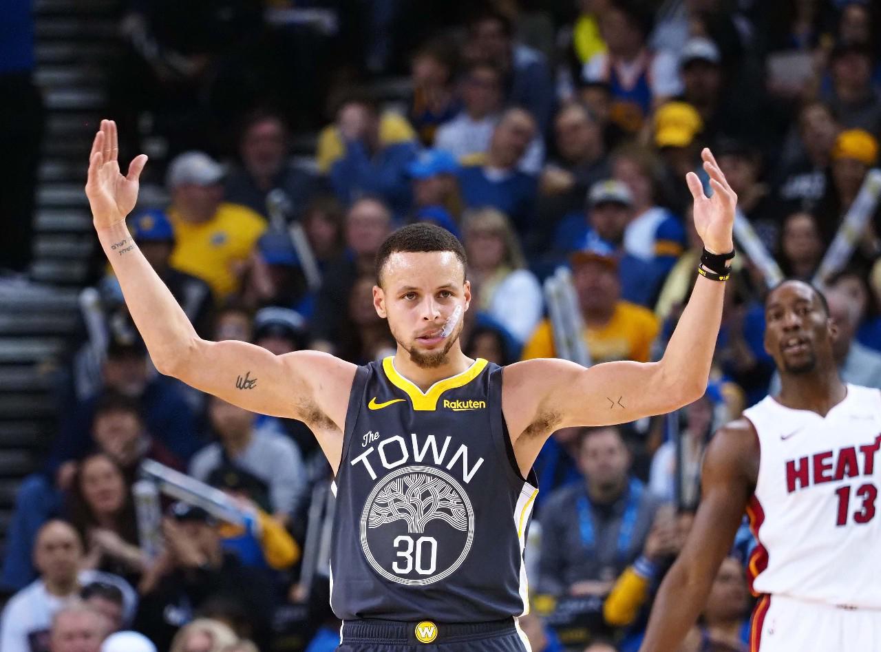 与家乡球队 与家乡球队